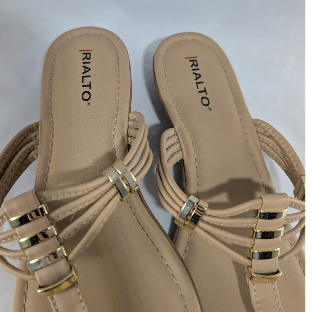 Rialto Women's Tan Thong Sandals‎ Embellished Gold Accents Flat Comfort Size 8.5